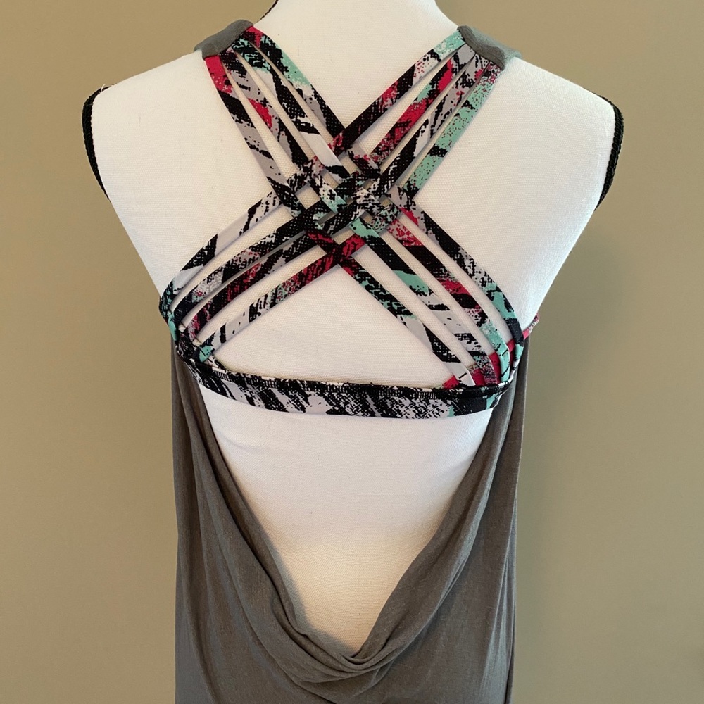 Lululemon workout top